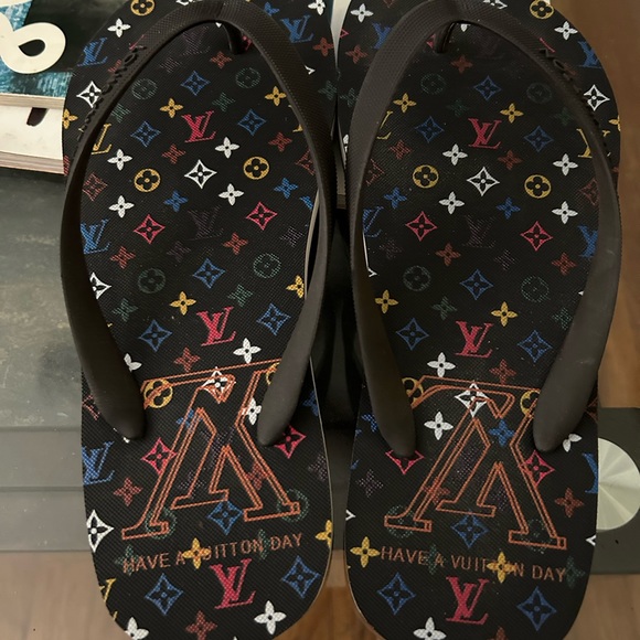 Sandals - Picture 3 of 5